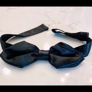 Luxury Black Satin adjustable bow tie. Permanently fixed bowtie